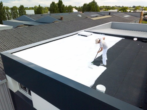 Waarom Raden Experts Reflecterende Dak Coating Aan?