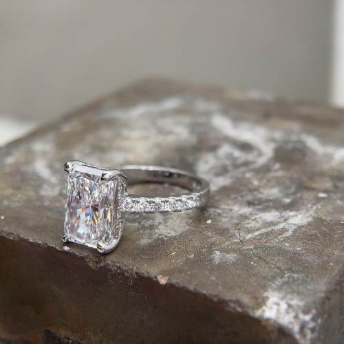 How to Determine a Loose Diamond Carat Size