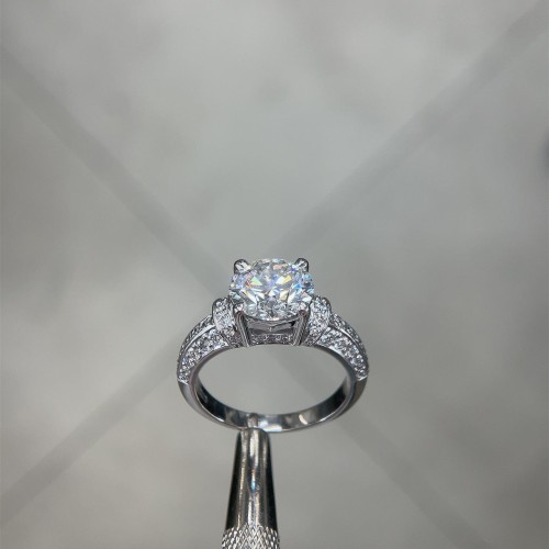 Sparkle up your Style with a piece of Jewelry from the Diamond Rings Perth